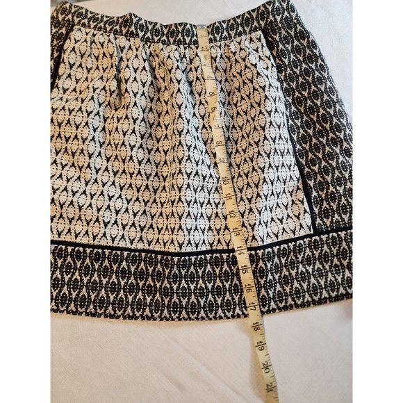 J Crew Women's Textured Block Print Black White Geometric Pattern Size 10 Skirt - Picture 5 of 10